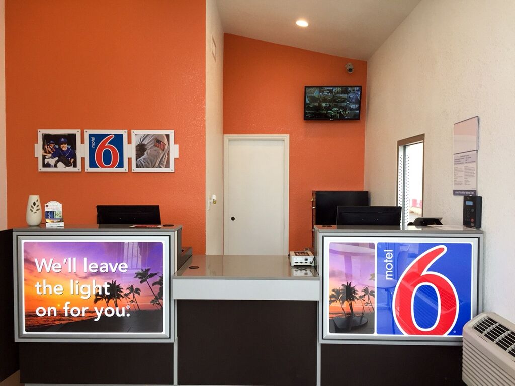 Motel 6 Bakersfield Inreriör bild